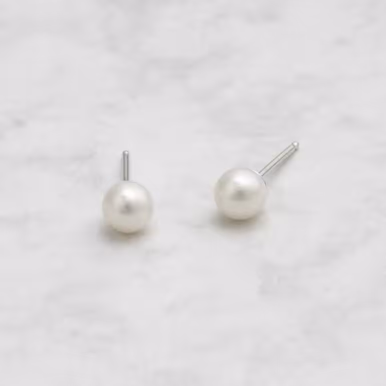 5mm white round freshwater pearl sterling silver stud earrings