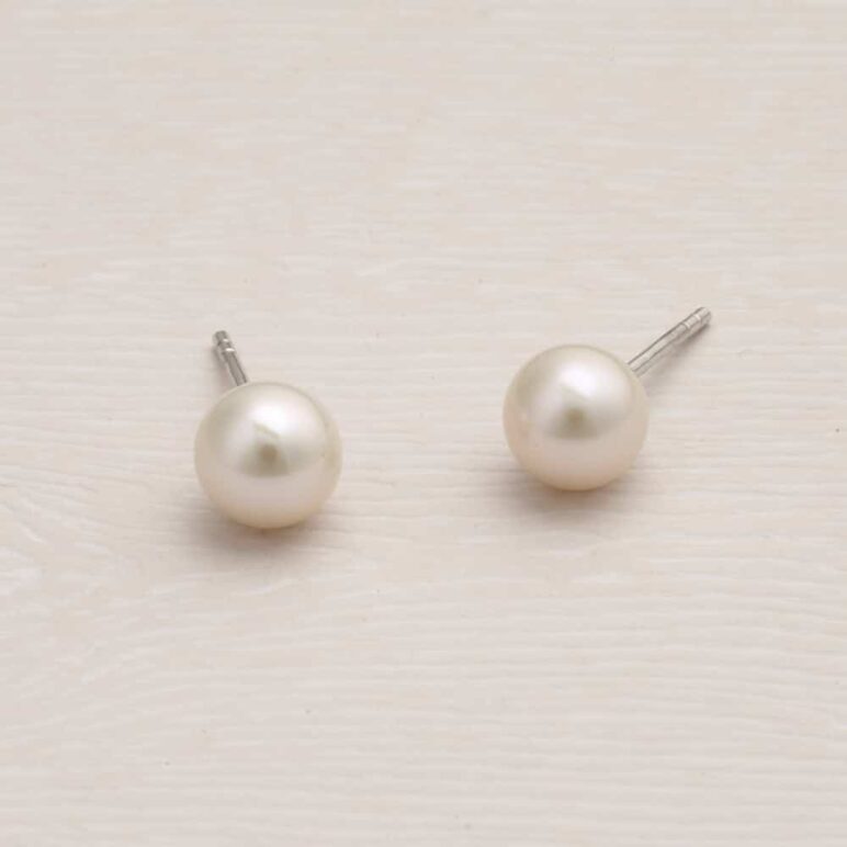 7mm white round freshwater pearl sterling silver stud earrings