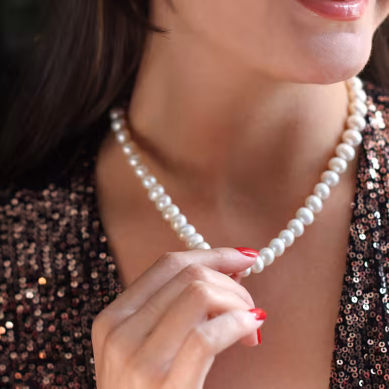 9mm white near round freshwater pearl necklace