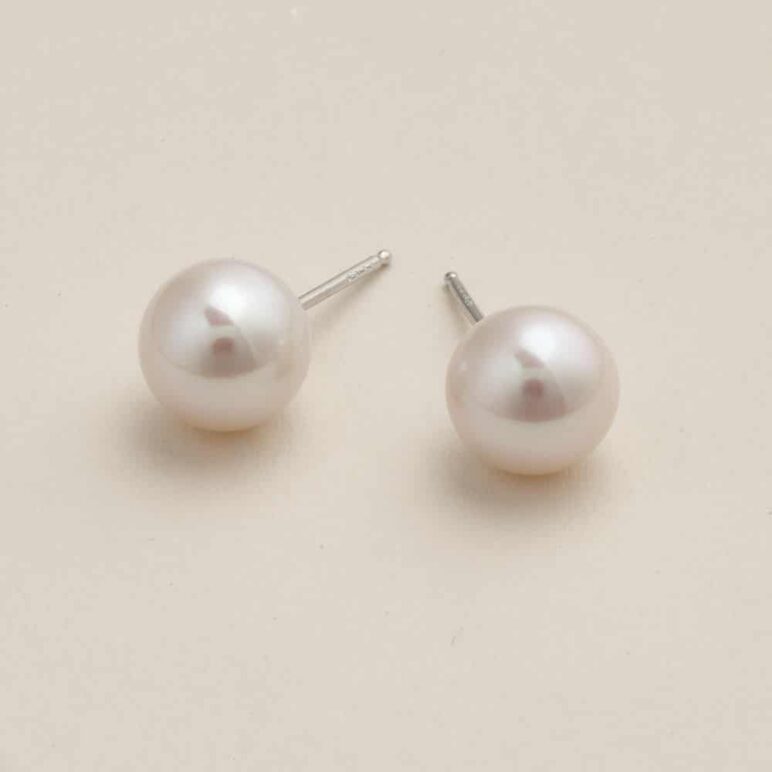9mm white round freshwater pearl sterling silver stud earrings