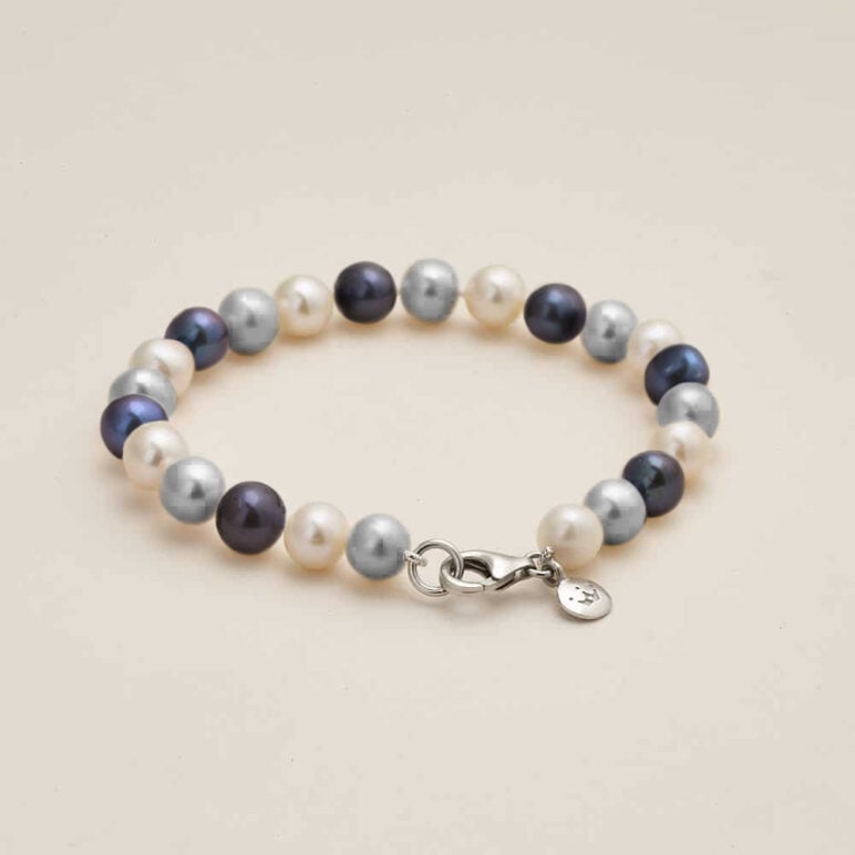 7mm white peacock grey near round freshwater pearl bracelet with sterling silver clasp