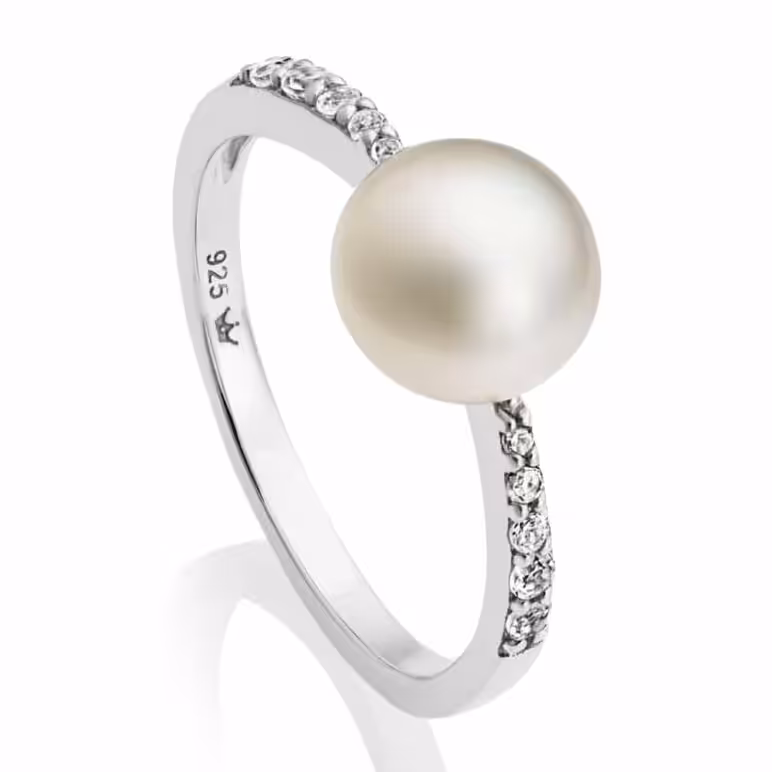 Amberley freshwater pearl ring