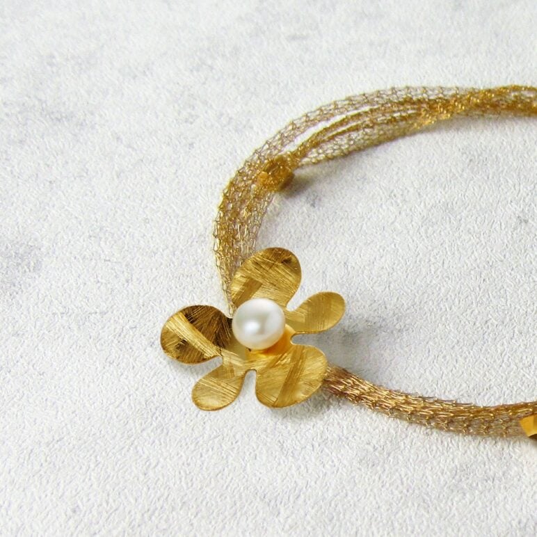 Blossom Daisy Silver and Pearl Bracelet