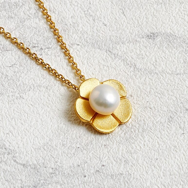 Blossom Buttercup Pearl Pendant