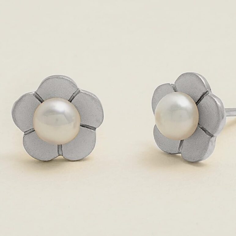 Blossomsmallstudsilver_1000x1000zoomed.jpg Blossom Buttercup Pearl Studs