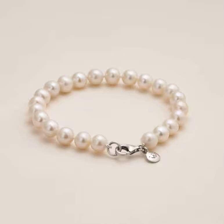 7mm White Signature Pearl Bracelet