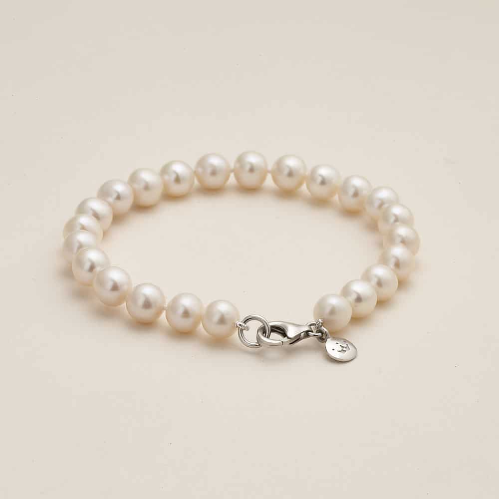 7mm White Signature Pearl Bracelet 