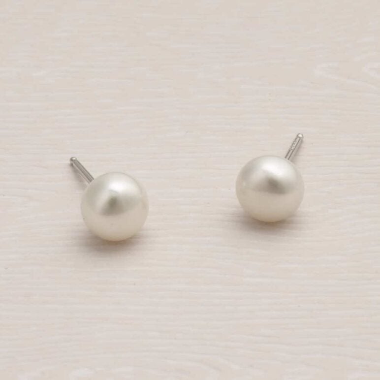 7mm Signature White Pearl Stud Earrings