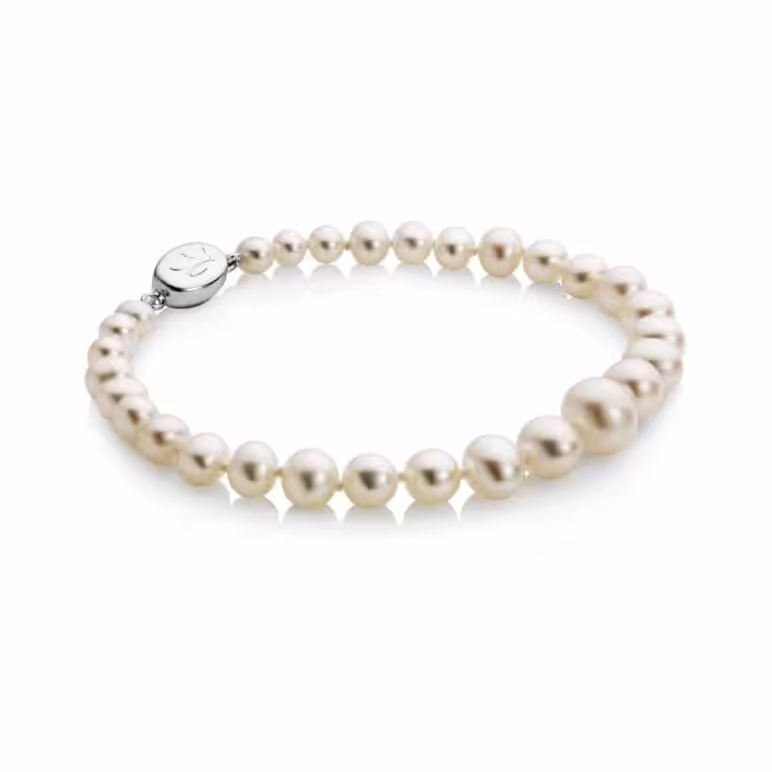 Jersey Pearl Graduated 4-8mm Crown Quality White Freshwater Pearl Bracelet