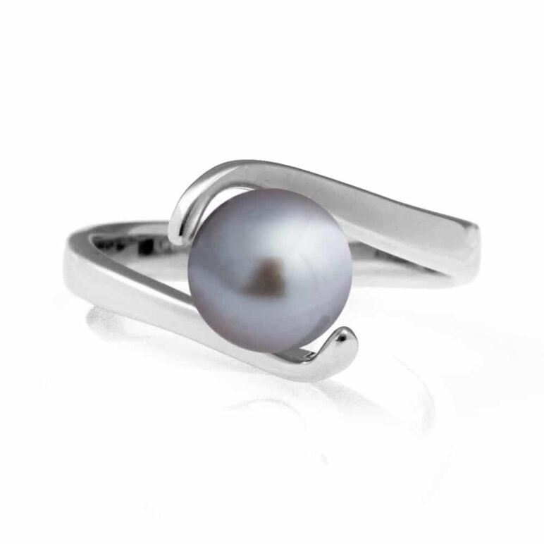 Wave Freshwater Pearl Ring