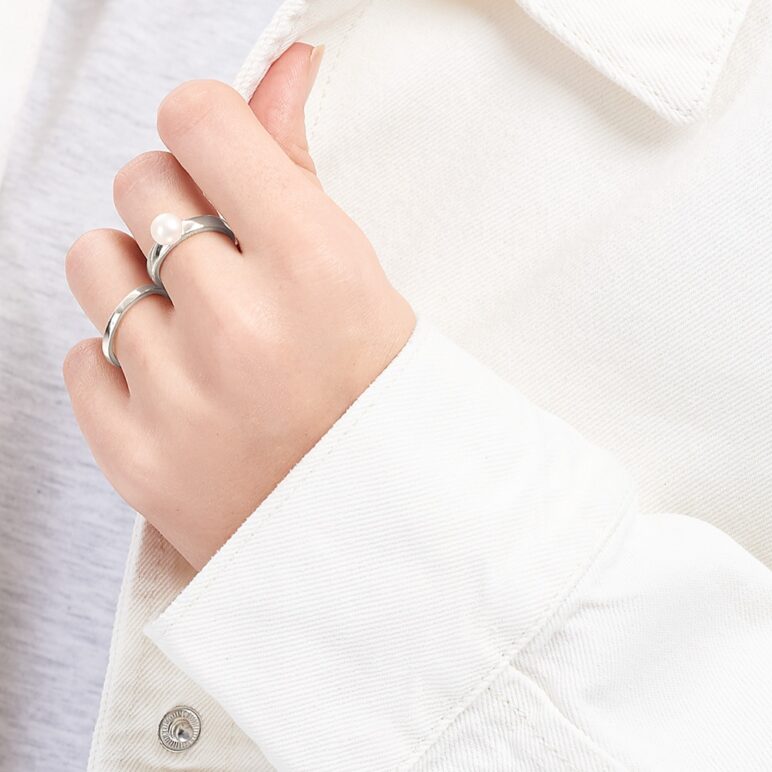 VivametalRingsS_1000x1000.jpg Viva Silver Pearl Ring