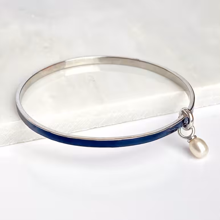 Pre-Loved Black Viva Enamel Pearl Bangle