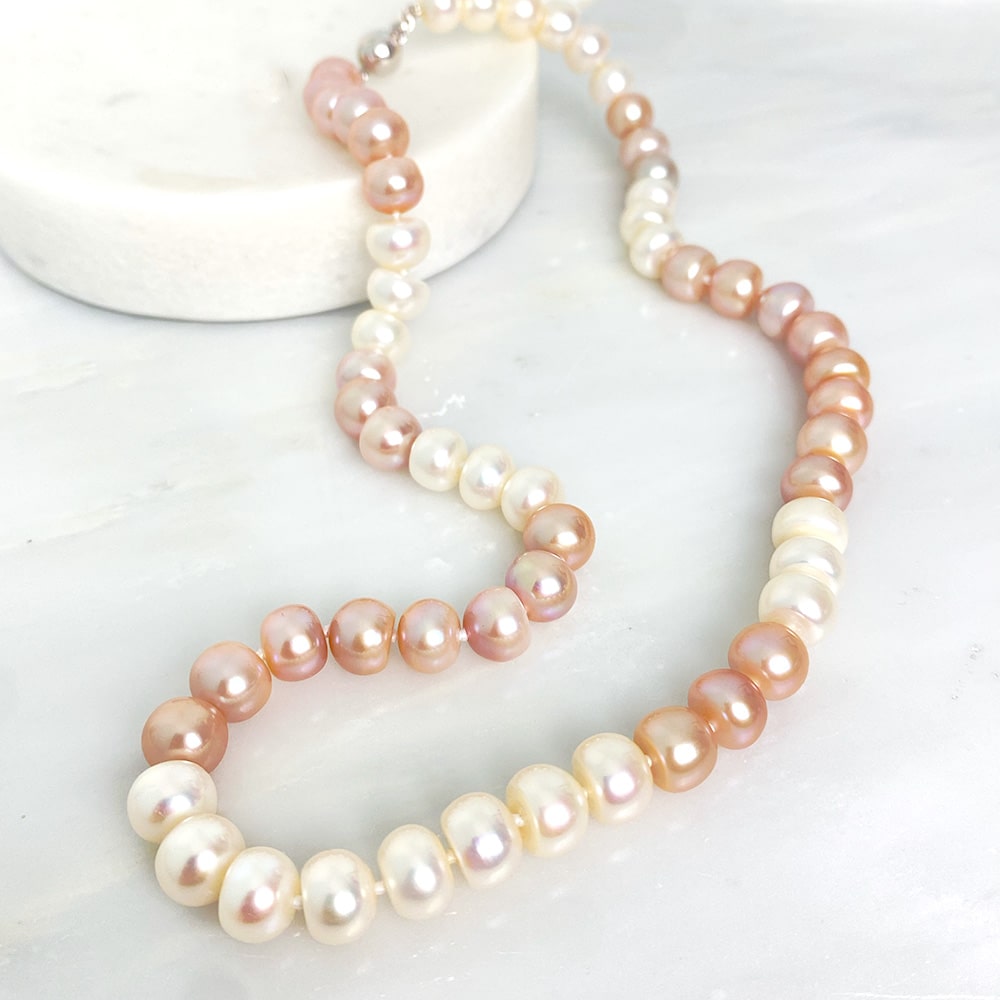 Pre-Loved Pink and White Pearl Necklace 18"