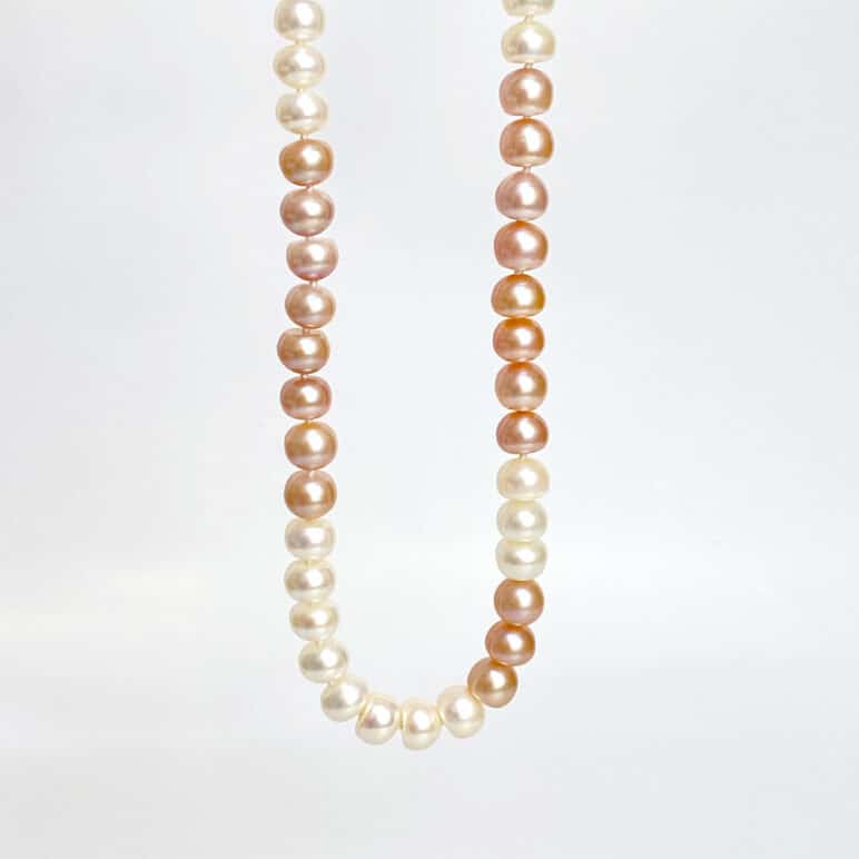 Pre-Loved Pink and White Pearl Necklace 18"
