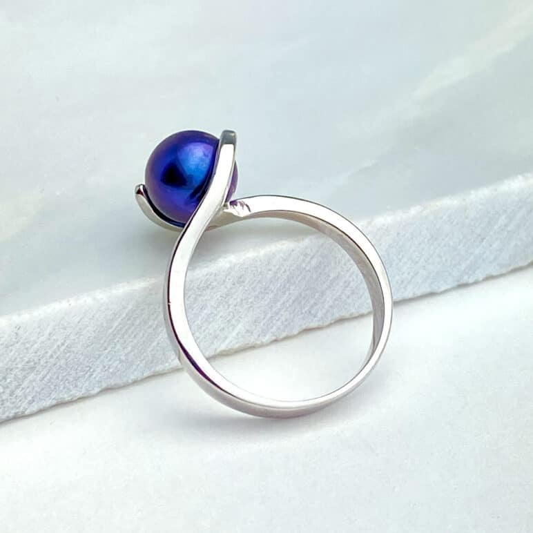 Pre-Loved Peacock Wave Freshwater Pearl Ring