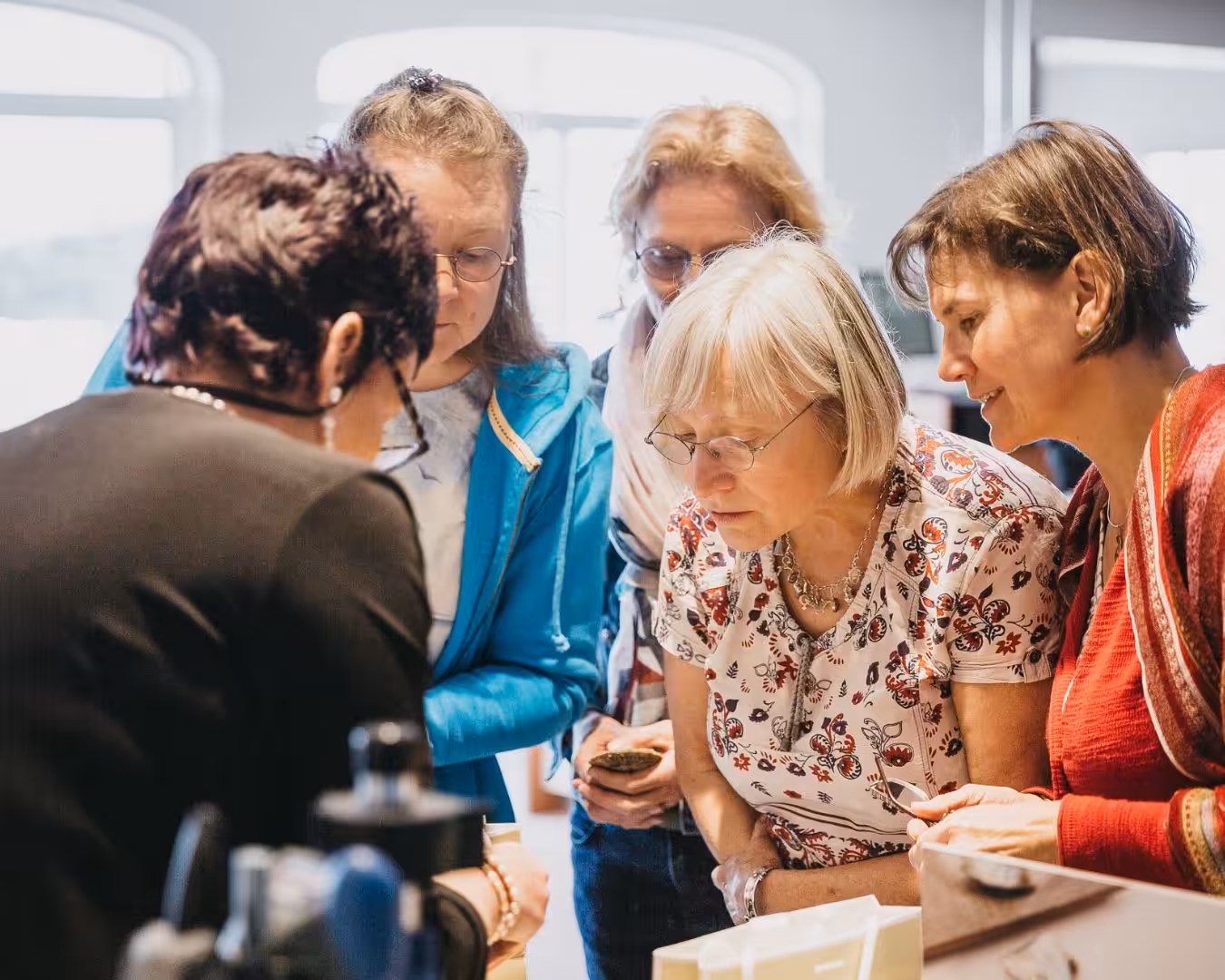 Ladies at a pearl masterclass at Jersey Pearl