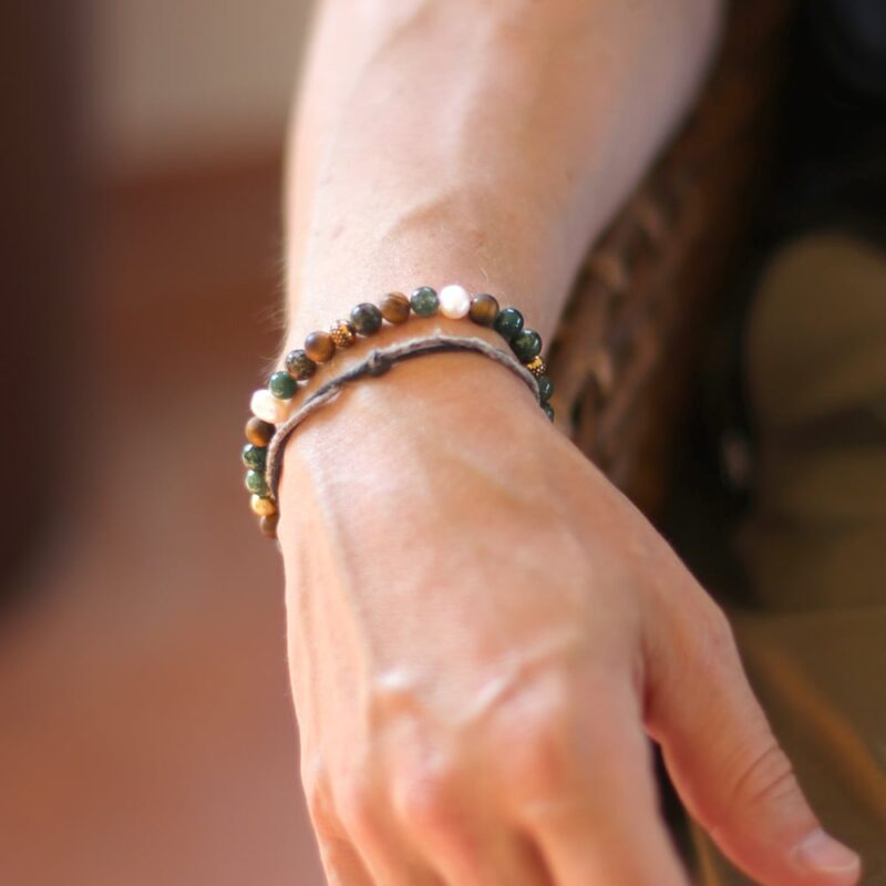 6mm white baroque freshwater pearl shiny moss agate shiny African turquoise matt tigers eye bracelet with yellow gold plate stainless steel magnetic clasp