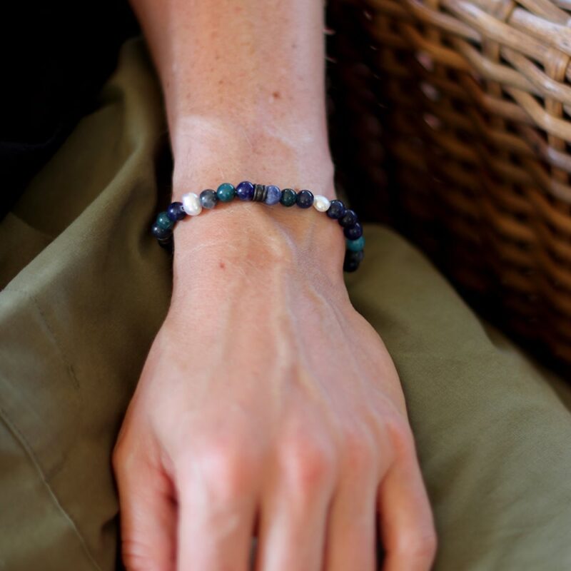 6mm white baroque freshwater pearl sodalite blue apatite bracelet with stainless steel magnetic clasp