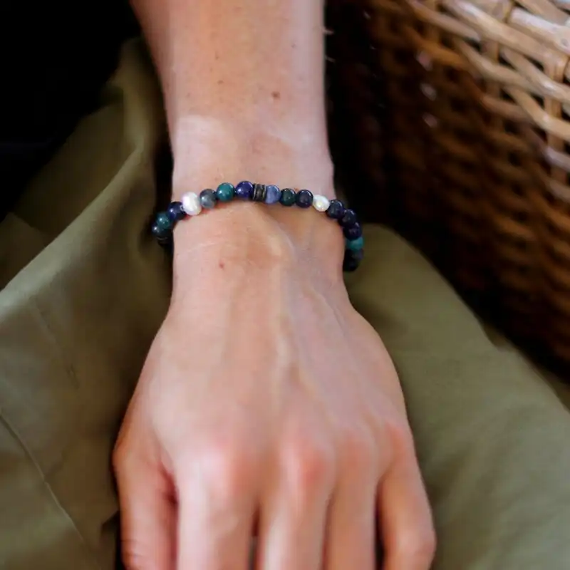 6mm white baroque freshwater pearl sodalite blue apatite bracelet with stainless steel magnetic clasp
