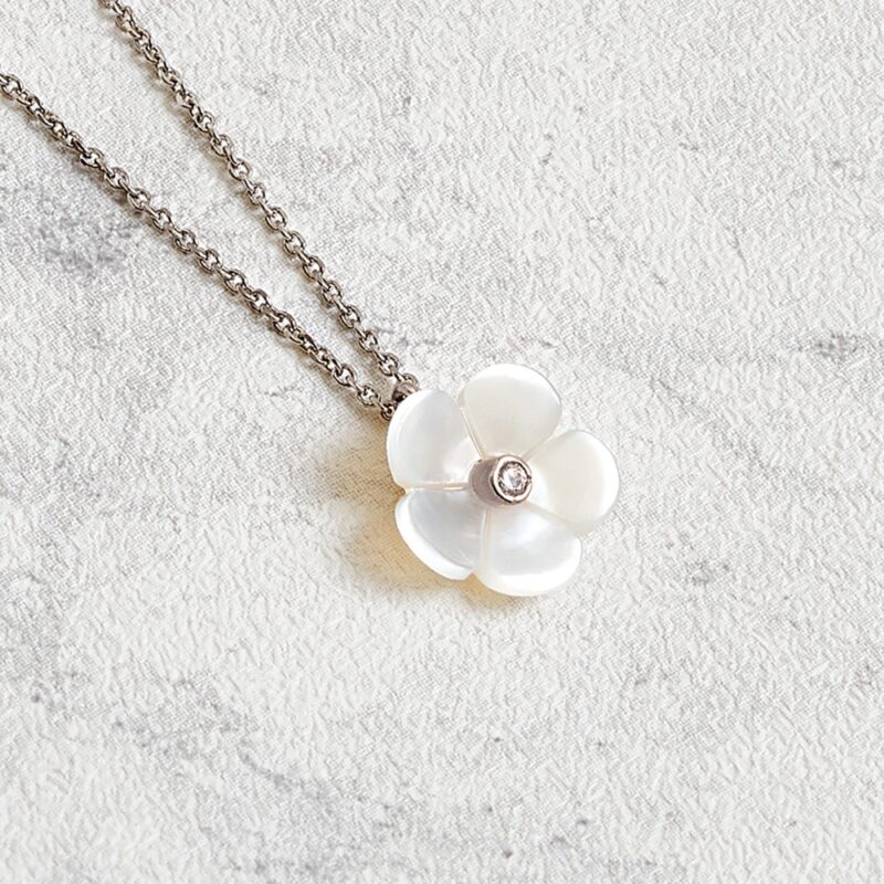 Blossom Mother of Pearl Pendant