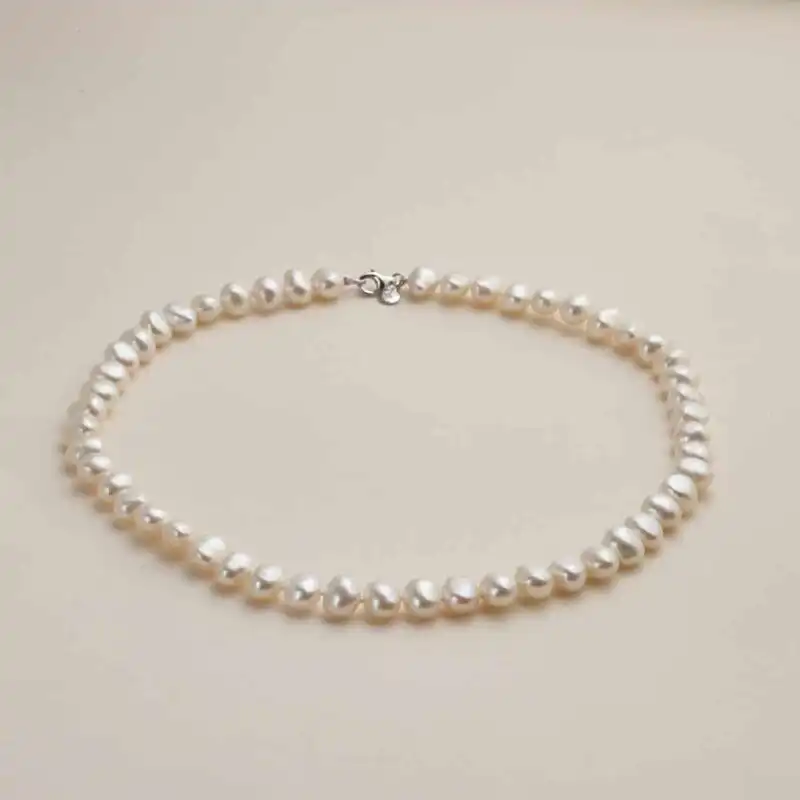 18" Baroque Signature White Pearl Necklace