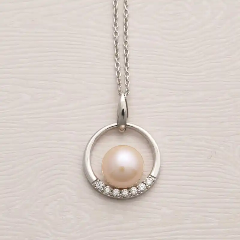 Circle Freshwater Pearl Pendant