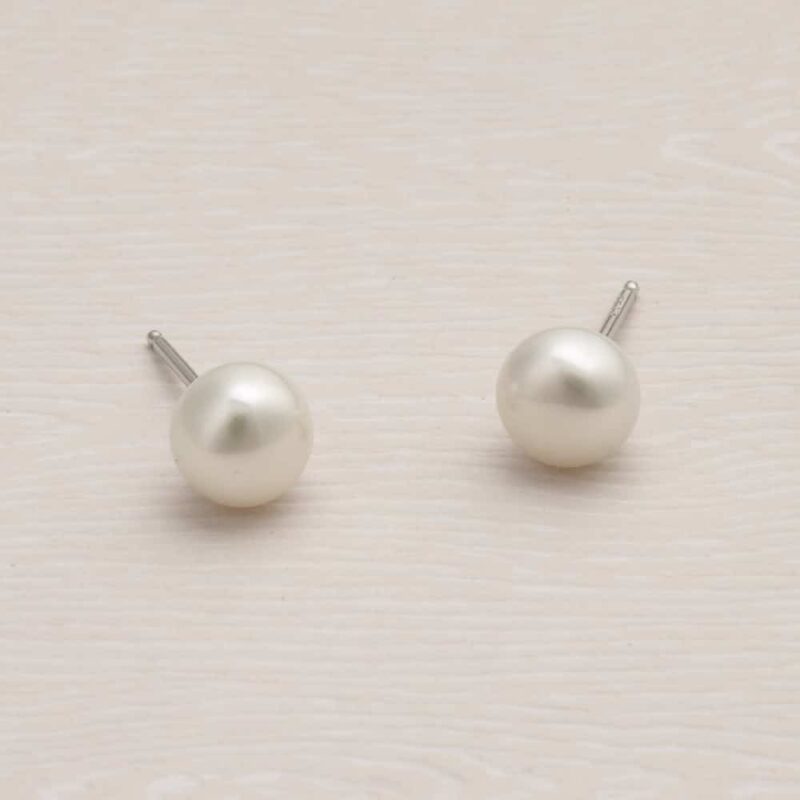 7mm Signature Button Pearl Stud Earrings