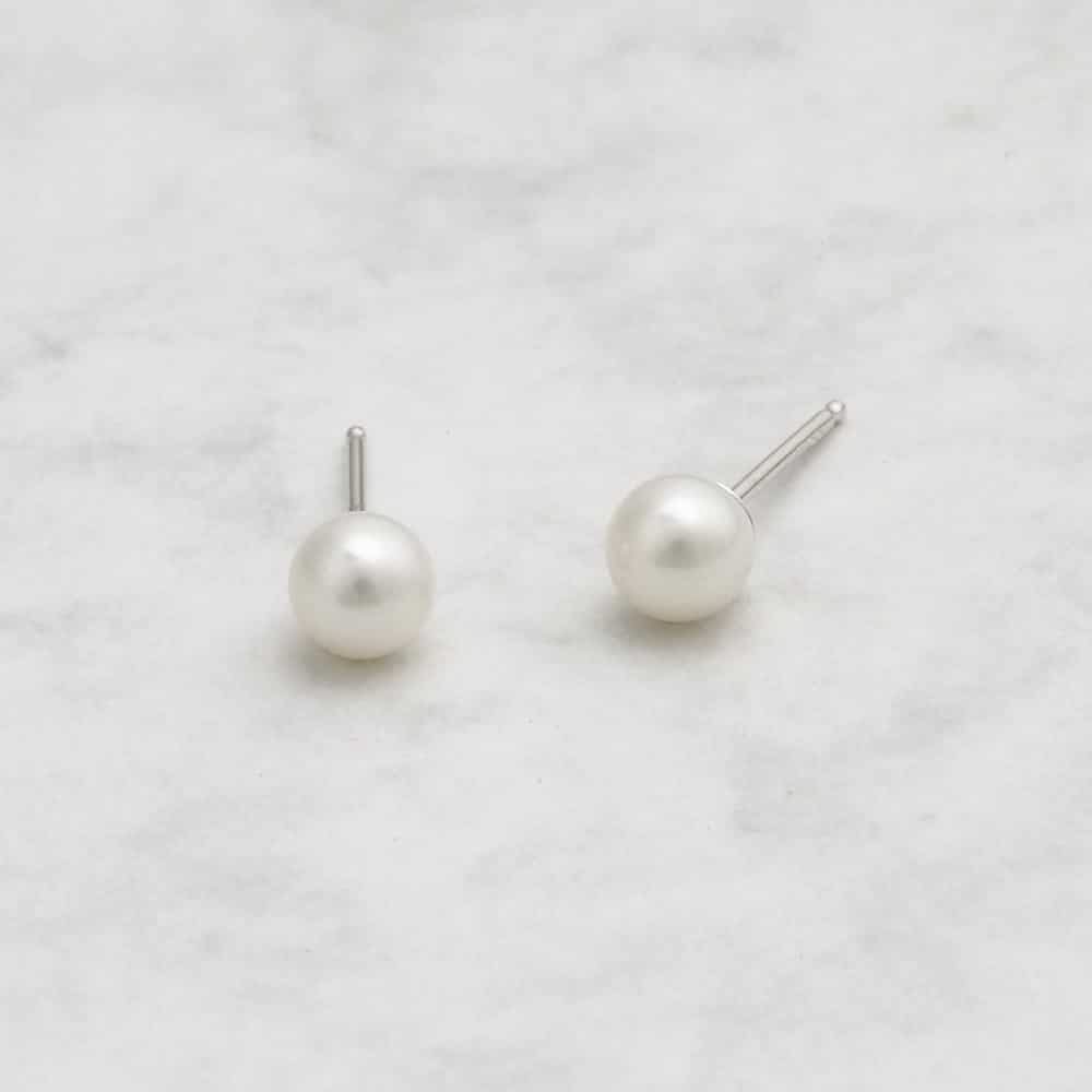 5mm RO SIG Pearl Stud 1379648