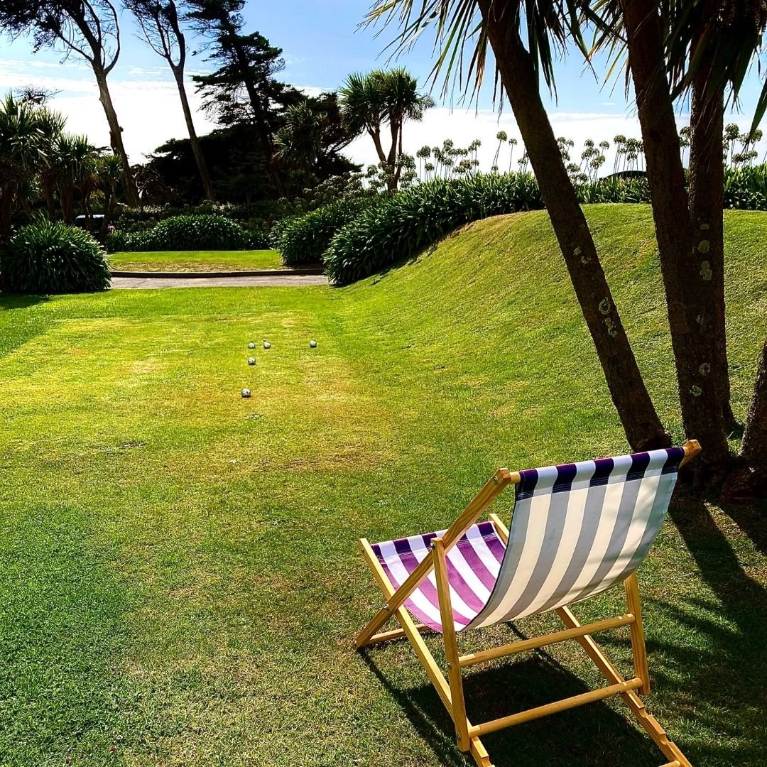 photo of deckchair and boules pitch at Jersey Pearl