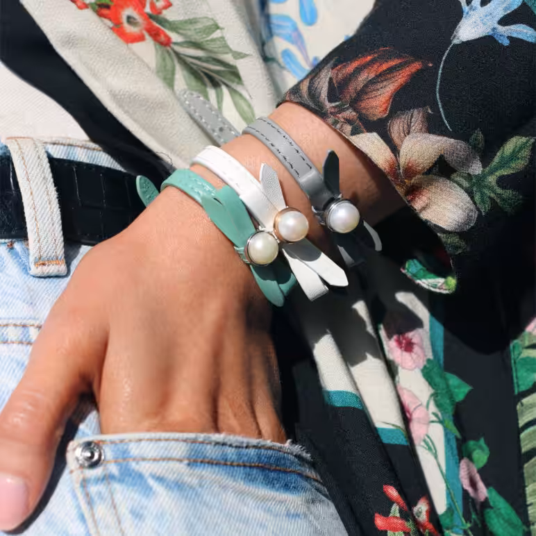 Joli pearl bracelets stack