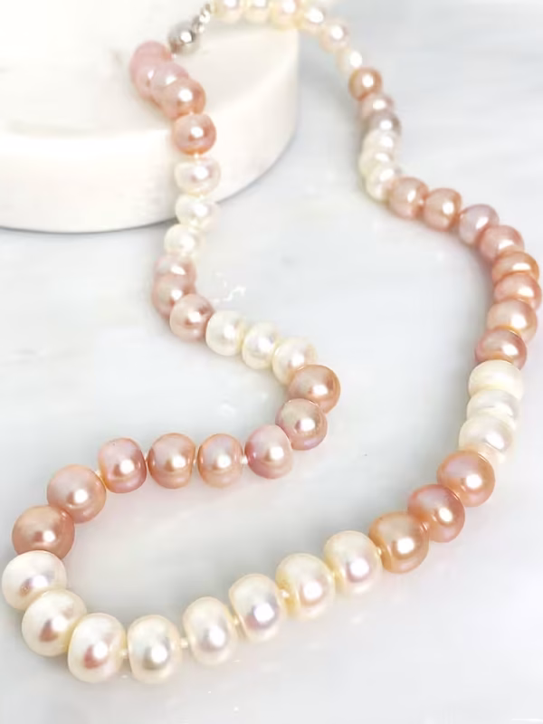 Pre-loved Pearl Necklace