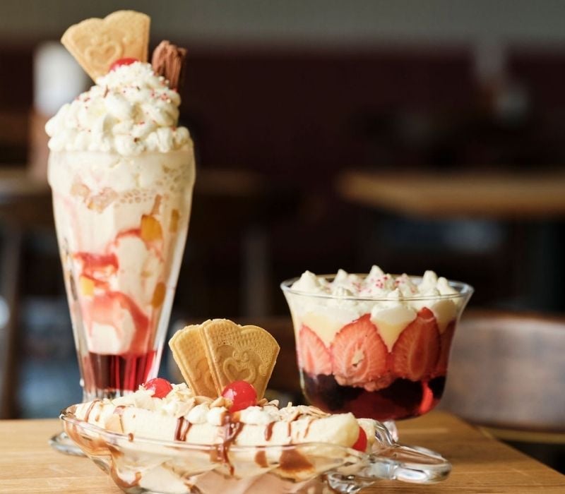 retro desserts